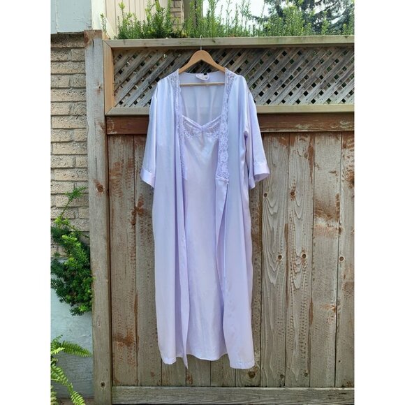 Versailles XL Lavender Pyjama Set - Picture 5 of 7